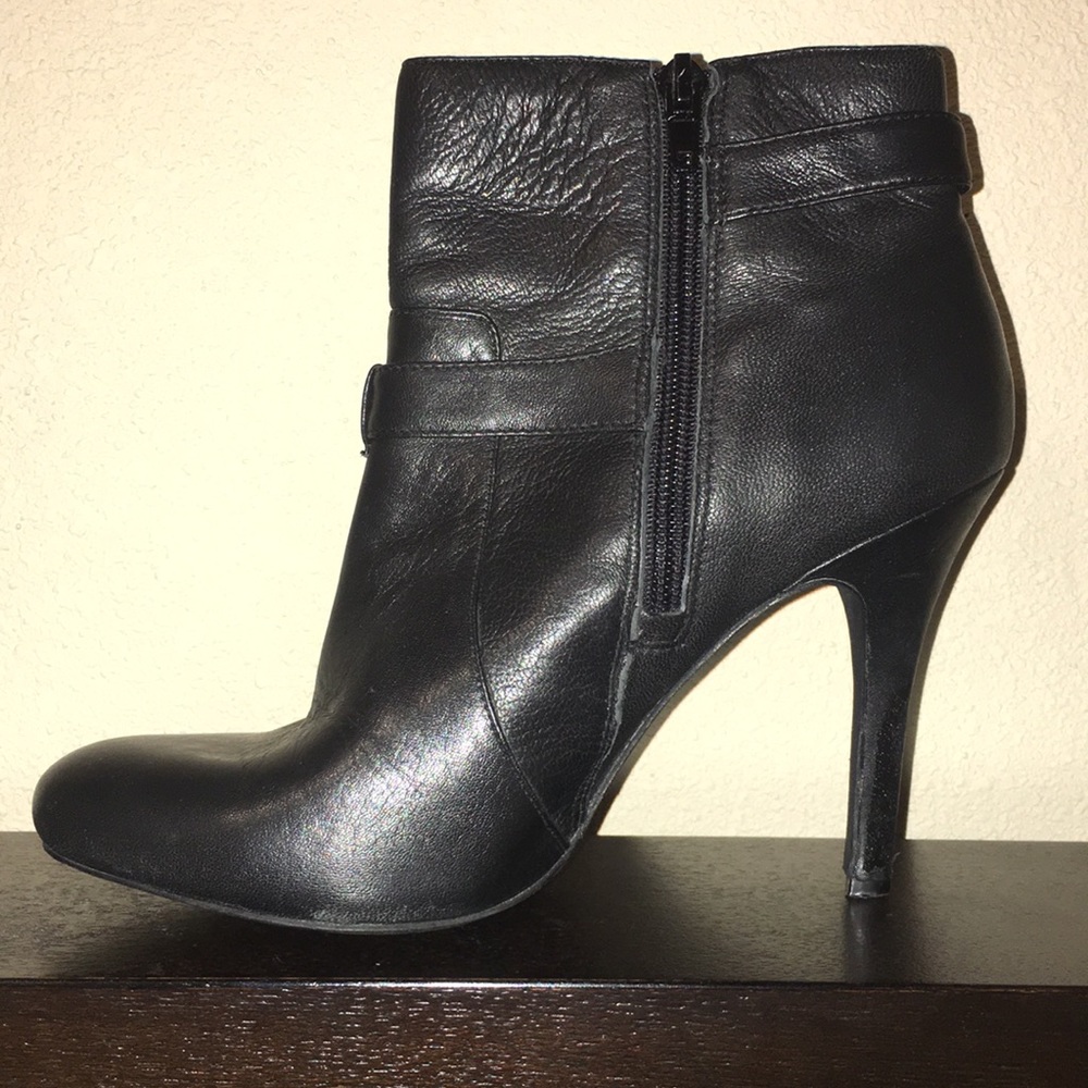 Luxe Soft Leather Booties - Size 7